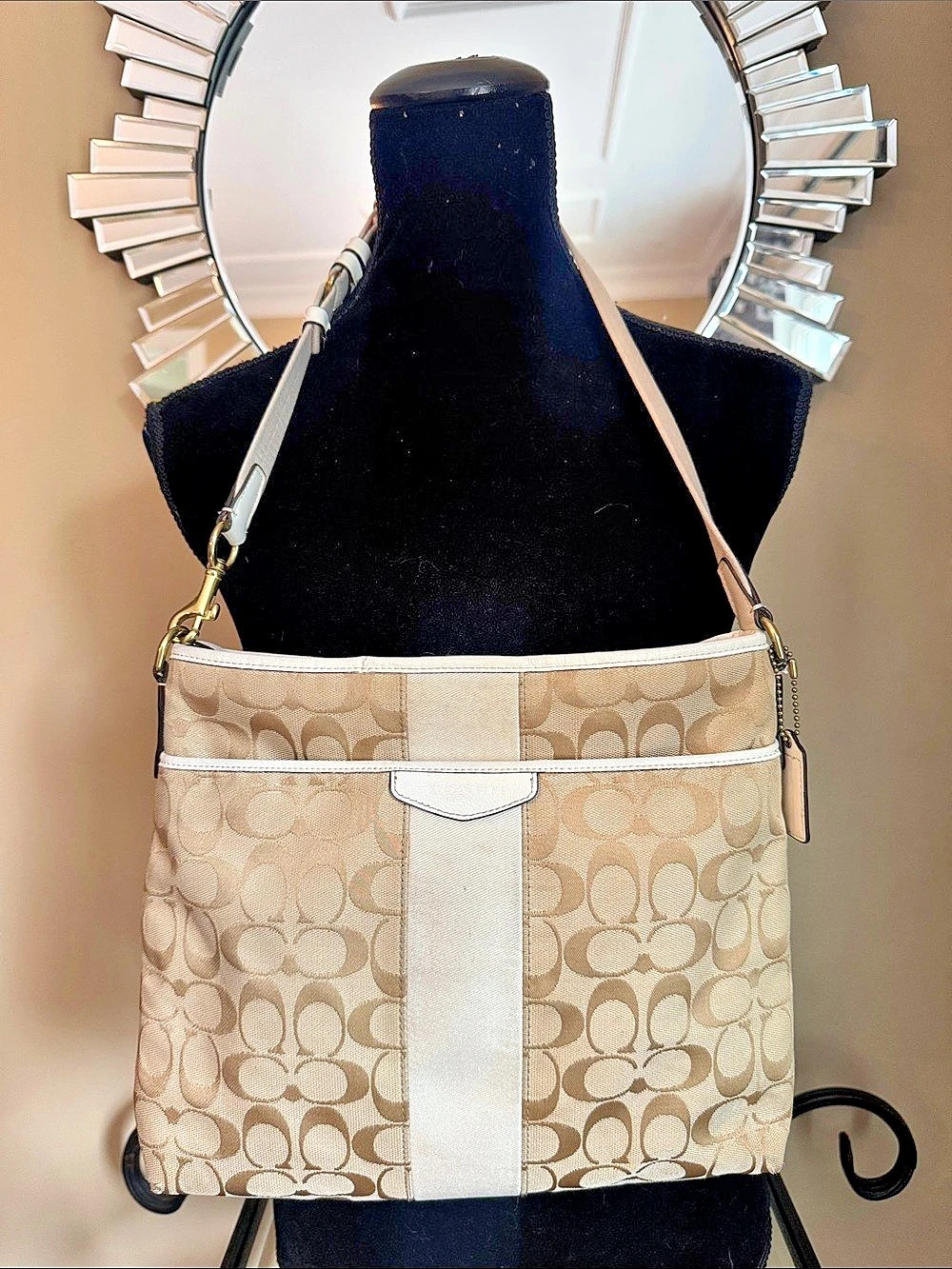 Coach D1482-F28382 Beige & White Crossbody Bag